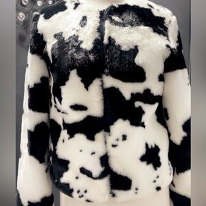 EUC Forever 21 Monochrome Cow Print Faux Fur zip Teddy Jacket size small